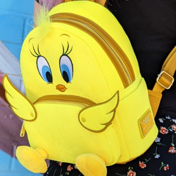 Loungefly Looney Tunes Tweety Bird Backpack Bag Purse 80th Anniversary NWT - Picture 4 of 16